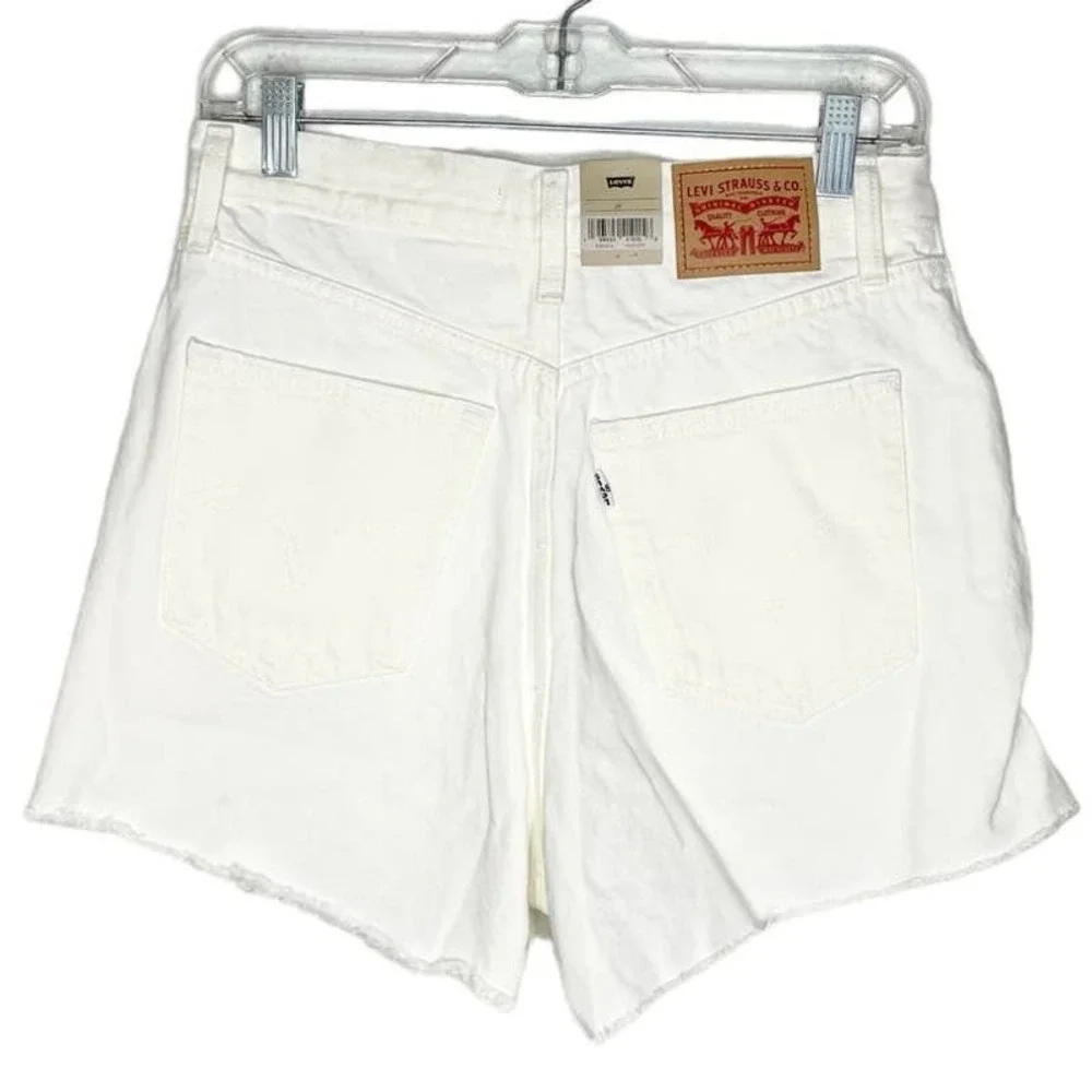 Levi’s High Waisted Mom Shorts In White 28 NWT - Picture 5 of 10
